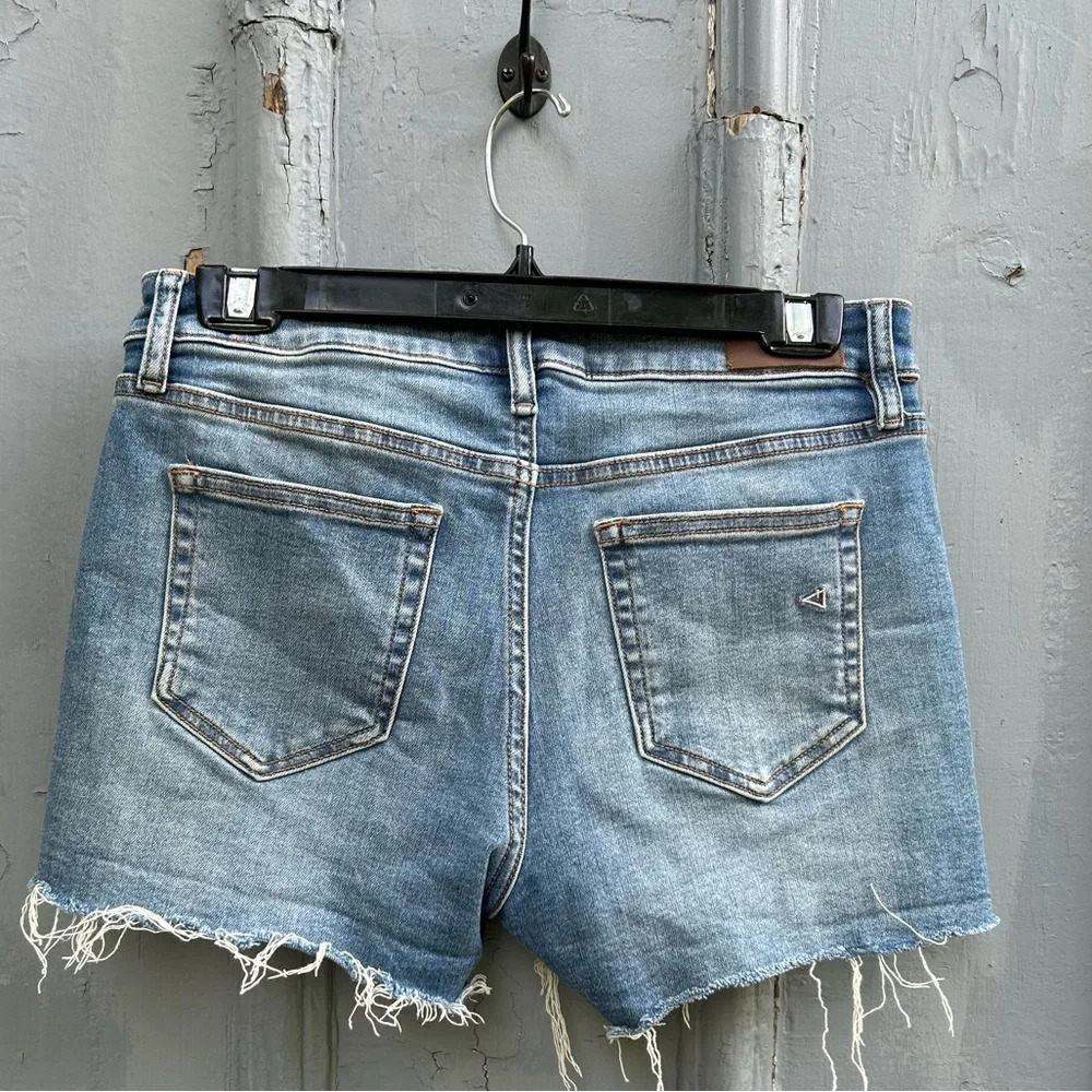 NOT FOR SALE Hidden Distressed Denim Shorts, size M - Picture 7 of 10